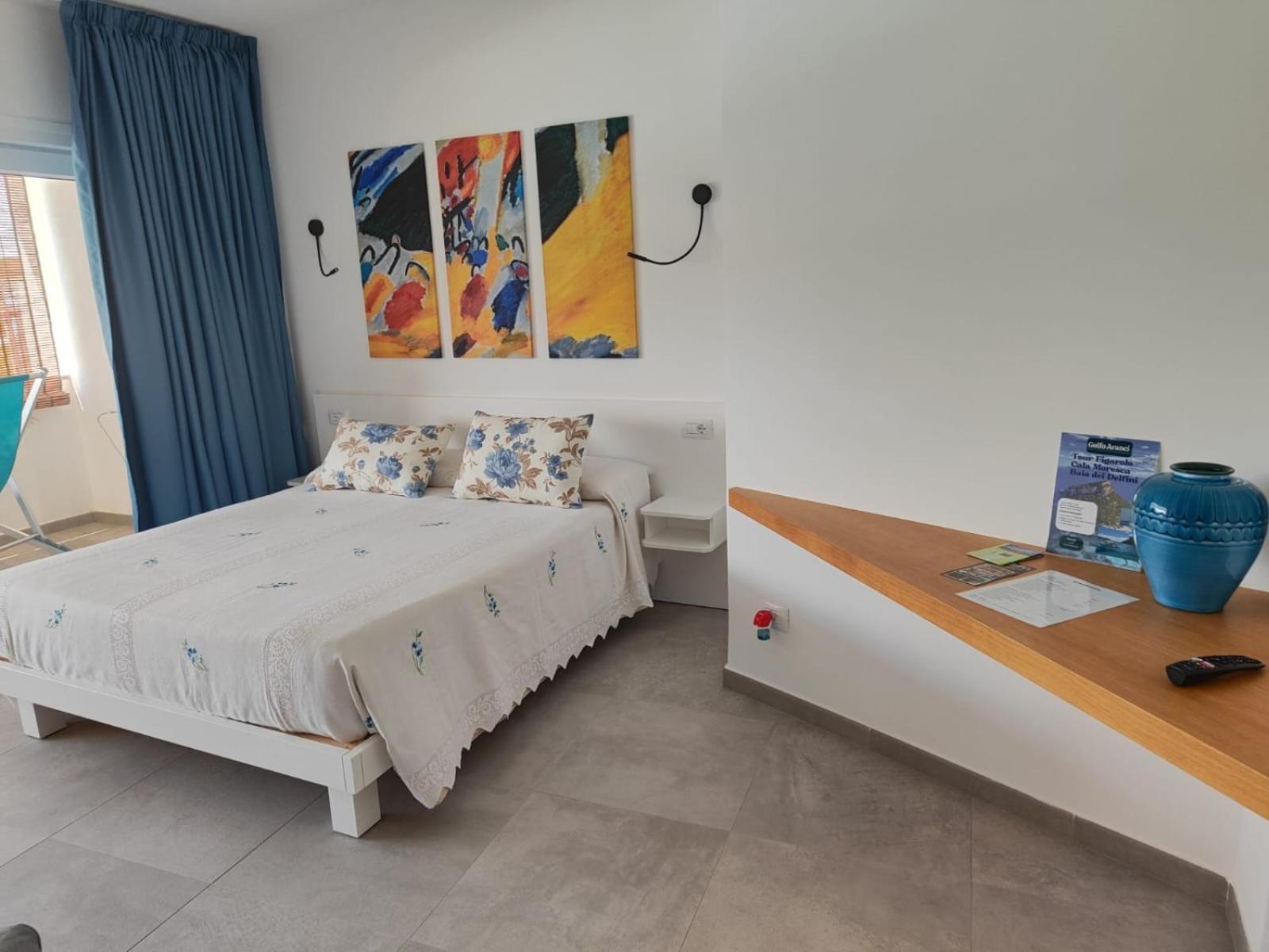 Rooms, Affittacamere Maksim Golfo Aranci Exterior photo